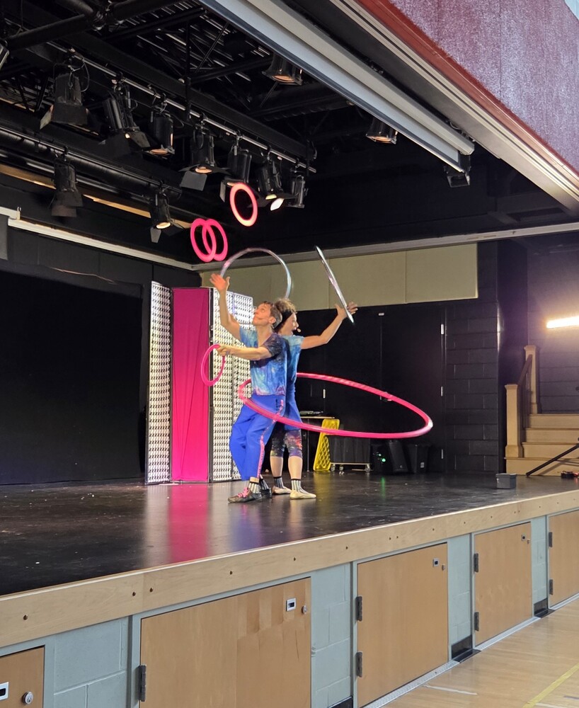 Un super spectacle avec Duo Hoops! 🎪✨